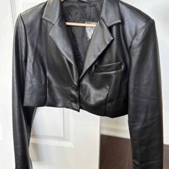 Vici Forever Iconic Faux Leather Cropped Jacket NWT - (M) - Picture 6 of 6